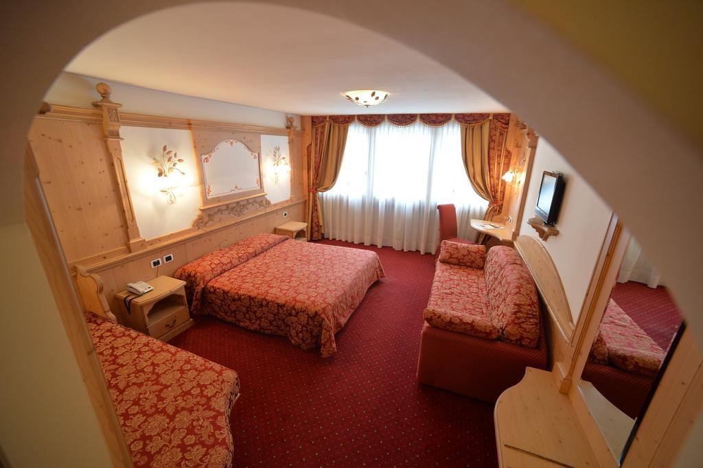 Hotel Dalla Serra Mezzana  Pokoj fotografie